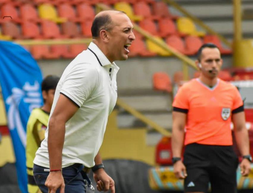 MarioSanchezVe's tweet photo. ¡GOLEADA DE VISITA!

San Antonio Bulo Bulo del DT Pedro Depablos venció 0-3 a Aurora en la Copa Paceña de Bolivia.

El equipo del entrenador venezolano se encuentra actualmente segundo en su grupo de dicho torneo. https://t.co/m5wJxYT102