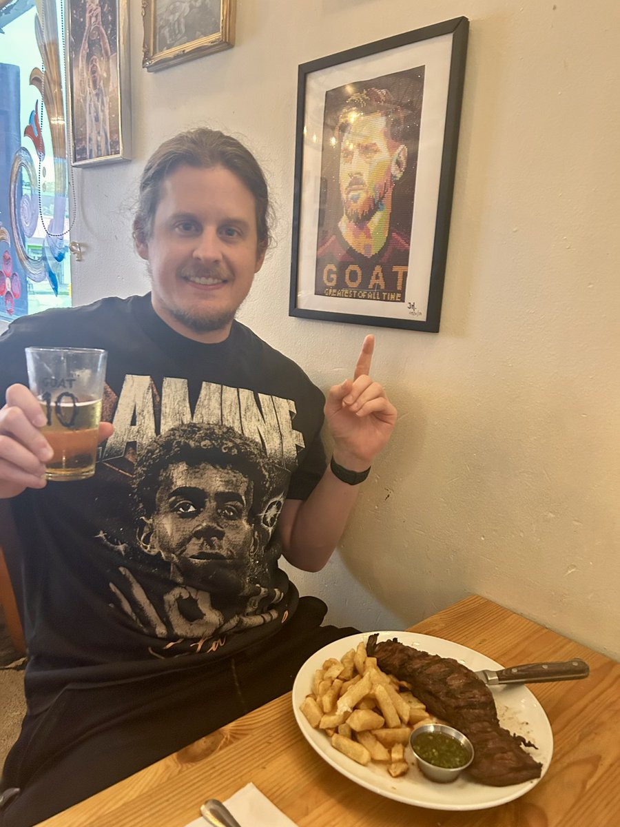 Zwë 🍟 (@zwebackhd) on Twitter photo CHURRASCO CON PAPAS FRITAS Y UN QUILMES!! 🇦🇷 🥩 CHURRASCO CON PAPAS FRITAS Y UN QUILMES!! 🇦🇷 🥩