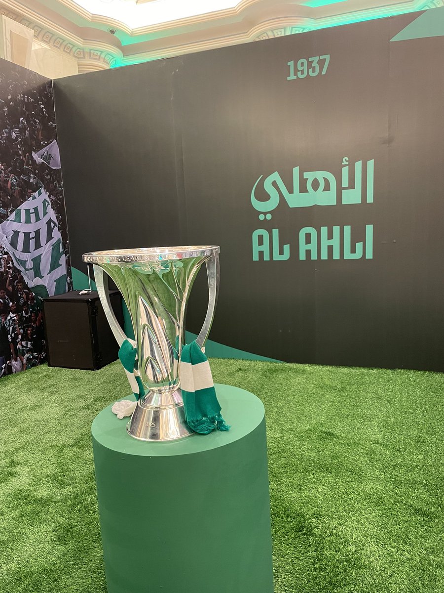 pixsle_'s tweet photo. وعبر الزمان سنمضي معا 💚 https://t.co/gbxeLfL9cP
