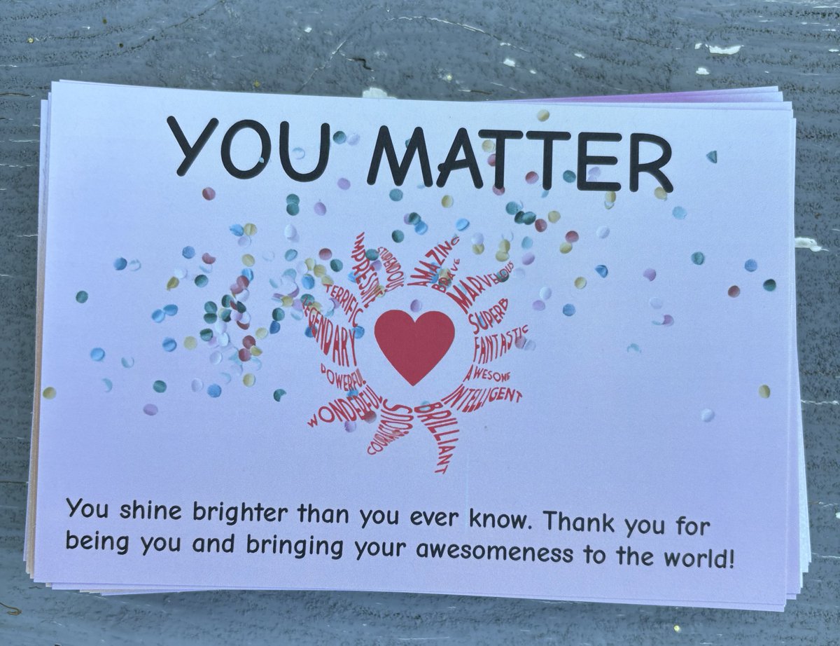 KindnessChamps's tweet photo. "Do your little bit of good where you are; it's those little bits of good put together that overwhelm the world" Desmond Tutu

Today is the day
To send out postcards we say
Sent with love and joy
Doing a little bits of good where they go💌
#postcardproject #littlebitofgood❤️ https://t.co/kuf2zkRyhe