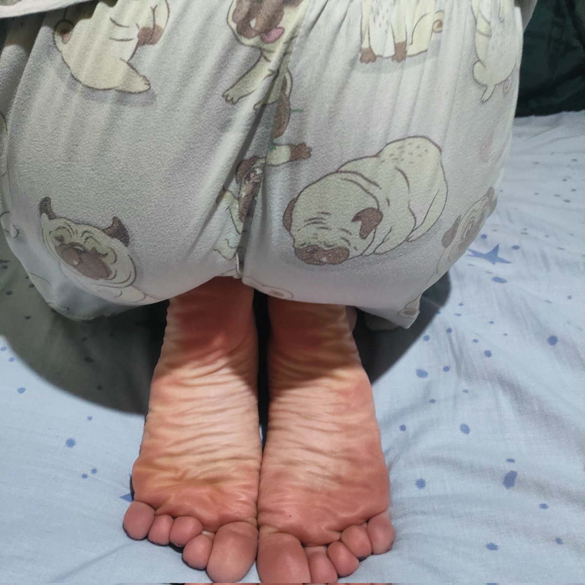 AnetRaspberry's tweet image. hmm, interesting how it works out),@rt_feet