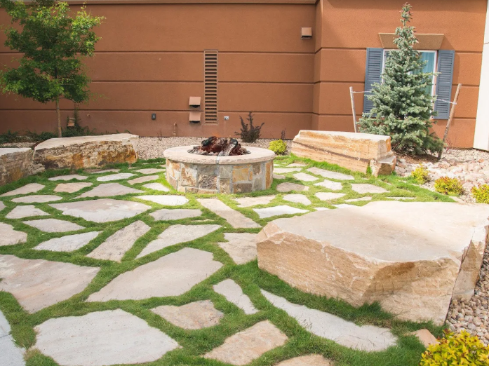 CWSFortCollins's tweet photo. S’mores season is here. 🔥Unwind around our outdoor fire pit—perfect for cool Colorado nights and good conversation. https://t.co/yngltHzt2R