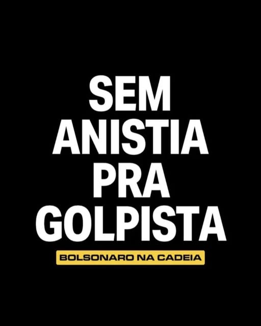 Sim...Os demônios existem!
São bem reais! 
Se espalham pelo mundo e arrebanham trouxas que aplaudem suas maldades.
São encontrados em maior número no meio político. Para destruí-los é necessário praticar o mantra: 
"Não voto neles...não voto neles...não voto neles..."