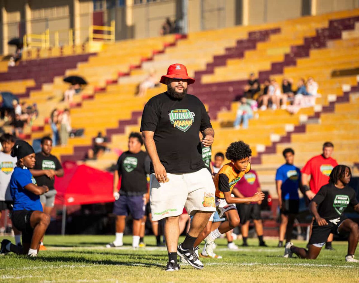 Coach Will (@coach_geechie) on Twitter photo At the end of the day we just trying be there for the kids who don’t have anyone to look up to. Mentors/Coaches play important part in young men’s life. It’s not about who’s team your own it’s about becoming a better player/person everyday. #CoachWill <a href="/_UnderTheRadar_/">UnderTheRadar</a> #HD At the end of the day we just trying be there for the kids who don’t have anyone to look up to. Mentors/Coaches play important part in young men’s life. It’s not about who’s team your own it’s about becoming a better player/person everyday. #CoachWill <a href="/_UnderTheRadar_/">UnderTheRadar</a> #HD