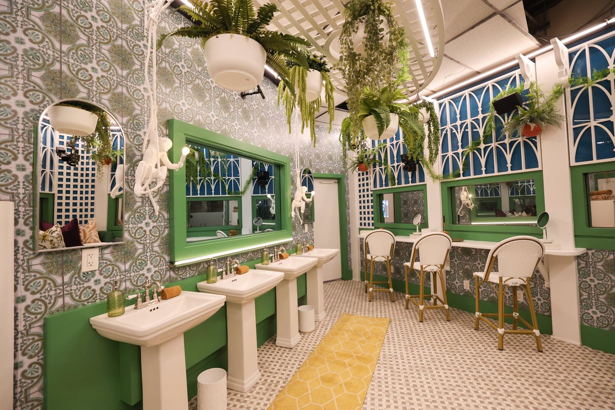 Overall I am a fan of the House design this year. It is very overwhelming though. Hopefully it stresses out the houseguests making them more paranoid #BB27