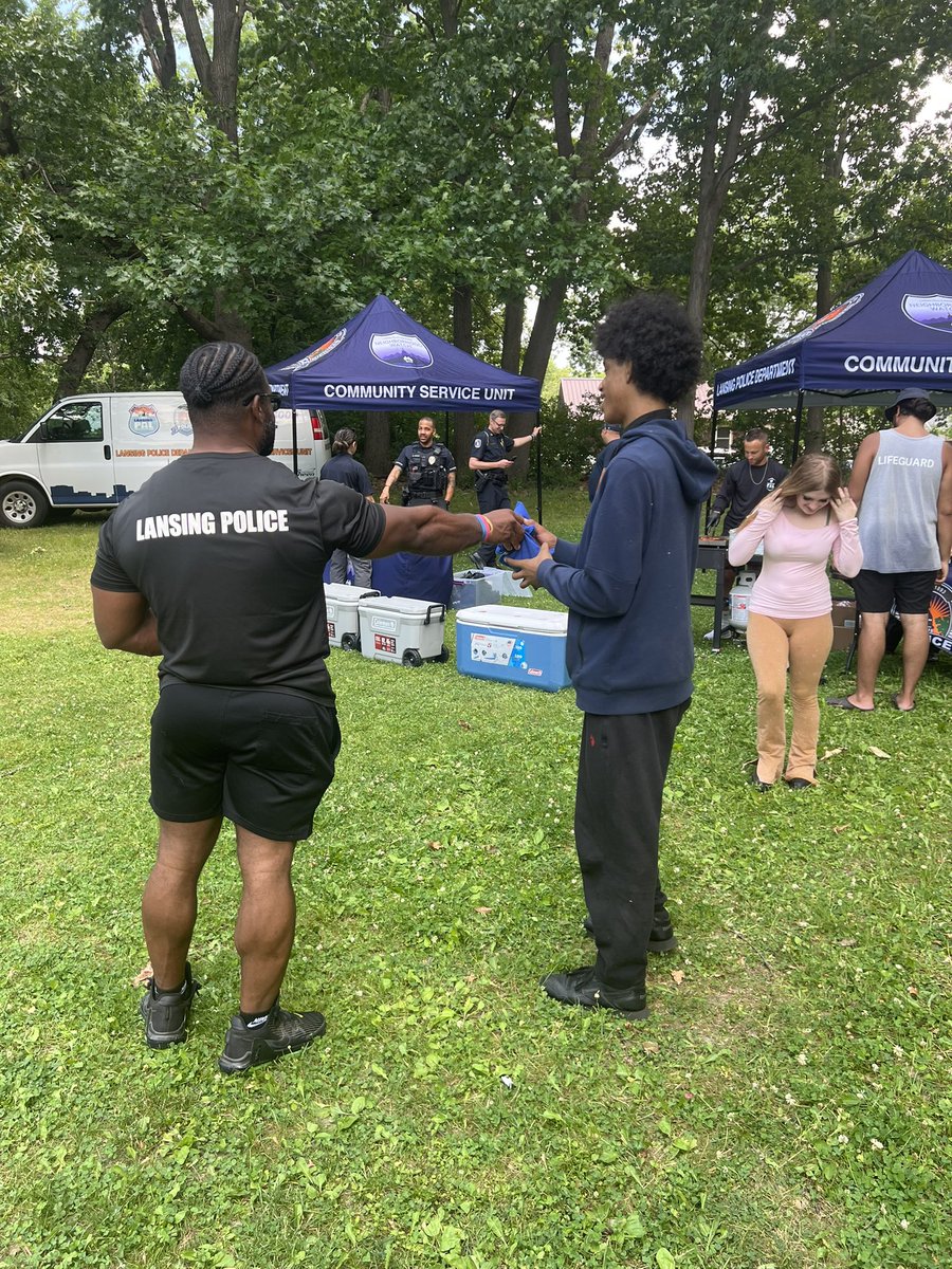 Lansing Police tweet media
