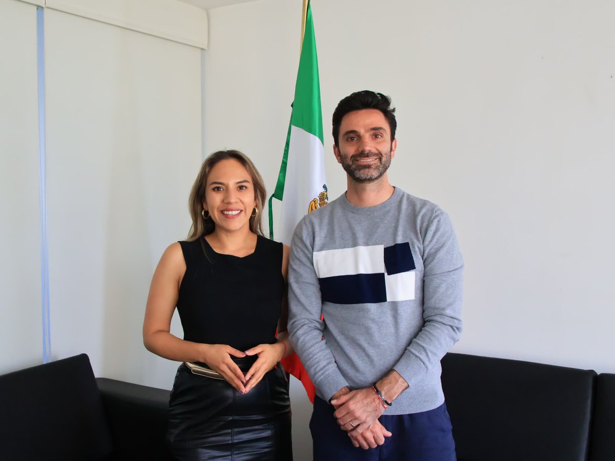 Rodrigo Abdala (@rodrigoabdalad) on Twitter photo Hoy sostuve una reunión con <a href="/estebiferloza/">Estebi Ferloza</a>, Delegada del INFONAVIT en Puebla, para sumar esfuerzos en el censo de regularización de viviendas que se está impulsando en todo el país.
Juntos, trabajamos para que más familias poblanas puedan acceder a viviendas dignas, seguras y Hoy sostuve una reunión con <a href="/estebiferloza/">Estebi Ferloza</a>, Delegada del INFONAVIT en Puebla, para sumar esfuerzos en el censo de regularización de viviendas que se está impulsando en todo el país.
Juntos, trabajamos para que más familias poblanas puedan acceder a viviendas dignas, seguras y