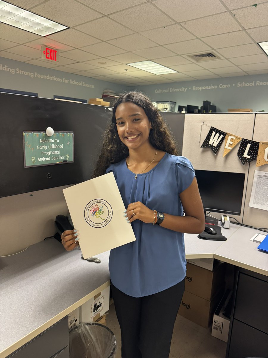LynnMaceyras's tweet image. We are thrilled to welcome Andrea Sanchez who will intern with our team this summer through the #SYIP @MDCPS Welcome to the Early Childhood team, Andrea! @MDCPS_OECP