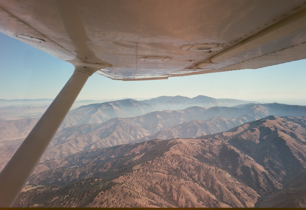 Cessna's tweet image. Aviator Chris Burket did his first solo flight, got his PPL and has flown all over Southern California in his 1983 172P... including a visit to "Maverick's Hanger" featured in the second Top Gun movie! 😎
Where will your Cessna take you next?
✈️: 172P
📷: Chris Burket
#cessna