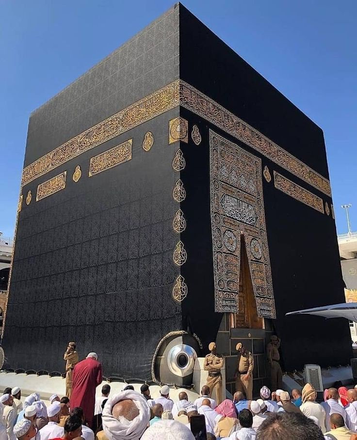 اسلام علیکم ورحمت اللہ وبرکاتہ ❤️

صبح بخیر 🌹🍃

اے ربِّ کائنات 🌸
دعا ہے کہ اللّٰہ تعالیٰ آپ سب کی تمام جائز دعائیں  قبول فرمائے، اور اس پوسٹ کو پڑھنے والے ہر دل کو اپنی رحمت ، برکت ، اور حفاظت میں رکھے۔

اور آپ سب کا دامن خوشیوں ، سلامتی ، اور ایمان سے بھر جائے۔

آمـــیـن 🤲💖