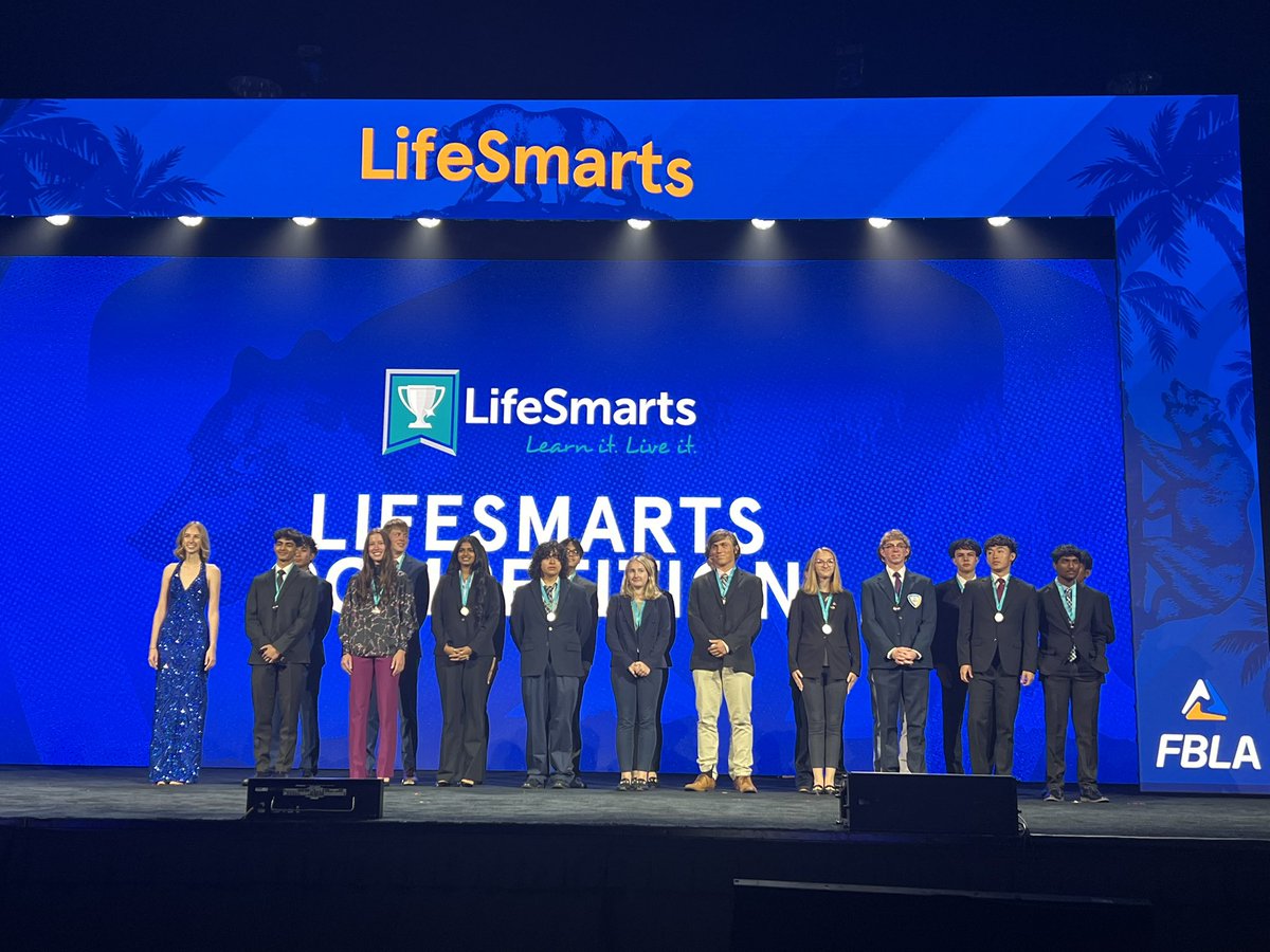 2nd in the Nation - LifeSmarts
Kailey Petersen &amp; Ella Maltar