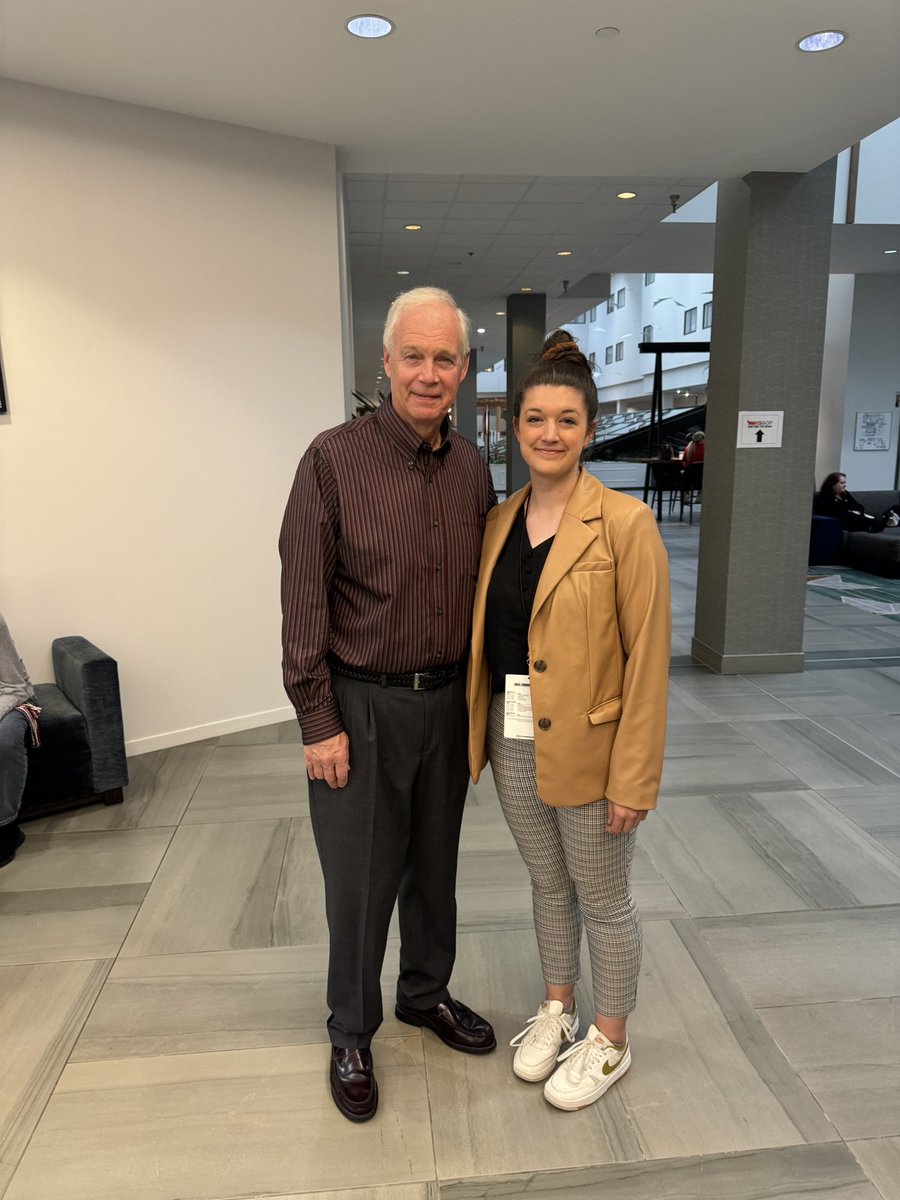 RodencalBriana's tweet image. Thank you @SenRonJohnson for your vote on the One Big Beautiful bill you’re supporting policies that protect our families, our economy, and our future. Appreciate your strong stance putting Wisconsin and America first! 🇺🇸🧀