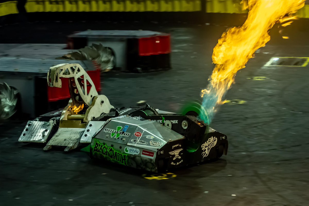 MakeAugusta's tweet photo. Almost five years ago, Team Blacksmith reached out to us and asked for a custom controller board for their flame thrower. Everything they used before was off the shelf and would eventually fail.  They needed something bullet proof. 

This sucker was remote-controlled, could take up to 60V, drive up to four solenoids or motors with over 30A each, and it never failed.