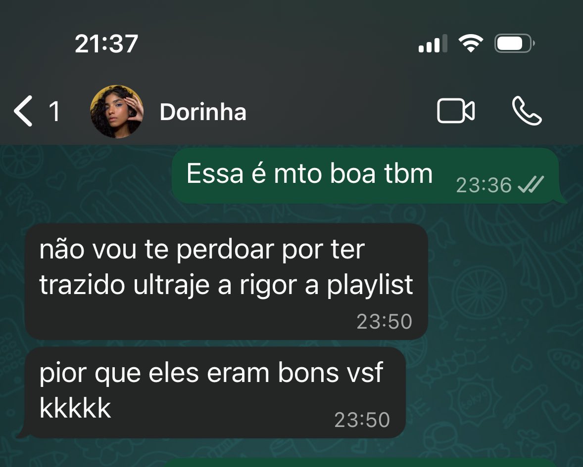 ei_matheus's tweet image. Ela fingindo que não ta gostando 🤭🤭🤭🤭