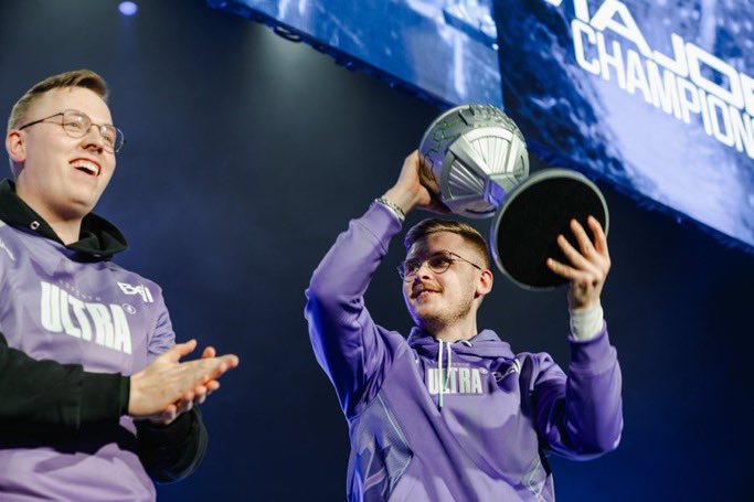 TheCDLKid's tweet image. What’s your top 5 duos in the CDL ERA?
(Had to team for 2+years(2 seasons))

Here’s my list:
1. TINY TERRORS(1 💍, 11🏆)
2. Ant/Bruce (2 💍, 4🏆)
3. Hydra/Kis(1 💍, 5🏆)
4. Xeo Subs (2 💍, 5🏆)
5. CleanX/Jamie (4🏆)

Let me hear your opinions below. 
(Got it right this time lol)