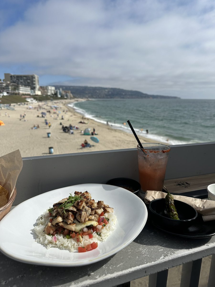 Esther & Michael tweet media