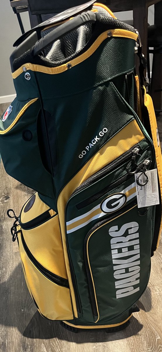 Six Pack Open tweet media