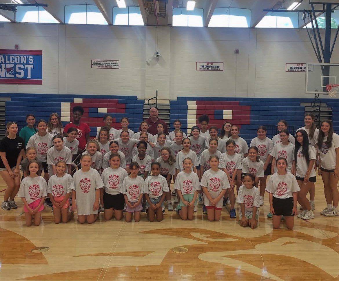 Last week I got the chance to volunteer at our high school’s girls basketball camp 🏀💙 I spent the week coaching and reffing! It was such a fun way to inspire the girls and get to see so much talent!