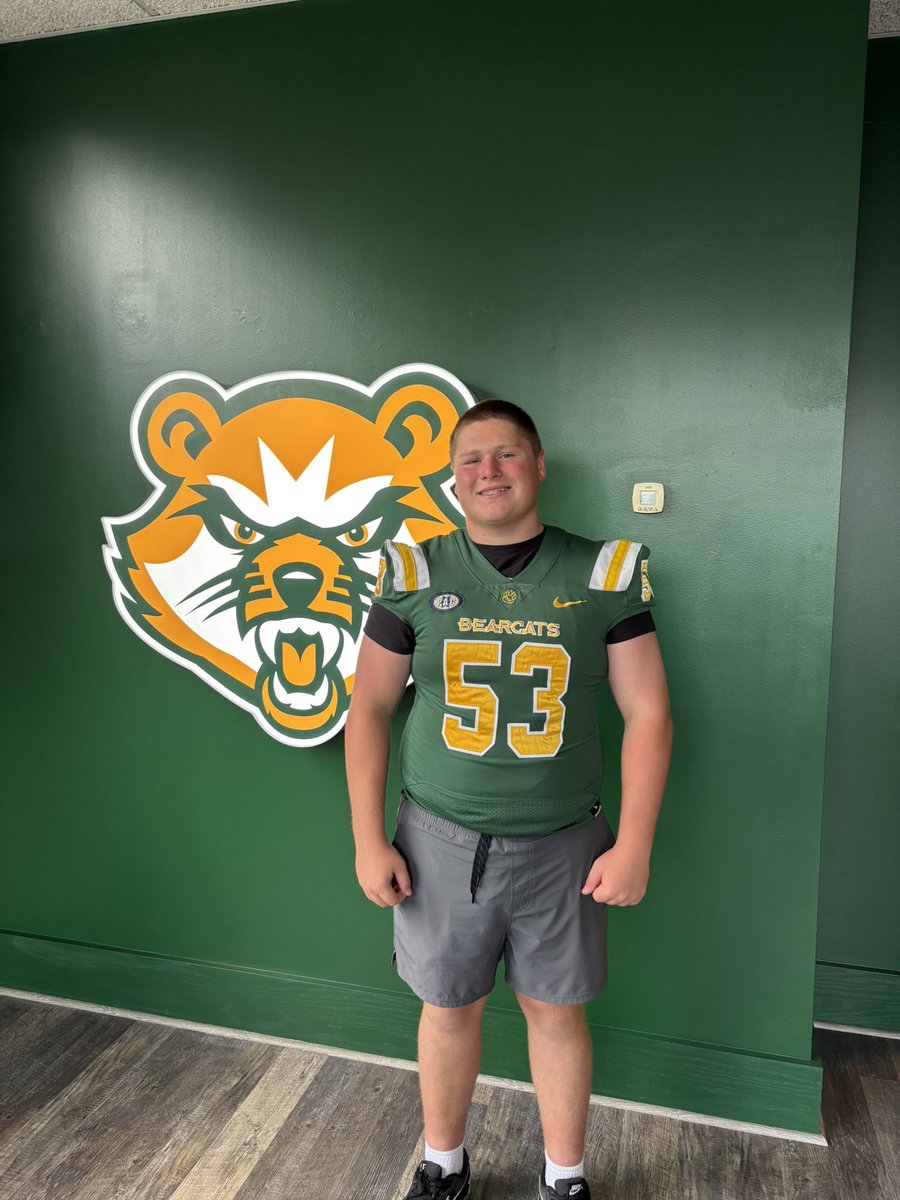 Quinn Tkatch (@qtkatch_53) on Twitter photo Had a great time <a href="/SVC_FTBL/">Saint Vincent College Football</a> today, thank you <a href="/Coach_EA25/">Ethan Anderson</a> for inviting me and I enjoyed talking with all of the coaches! Had a great time <a href="/SVC_FTBL/">Saint Vincent College Football</a> today, thank you <a href="/Coach_EA25/">Ethan Anderson</a> for inviting me and I enjoyed talking with all of the coaches!