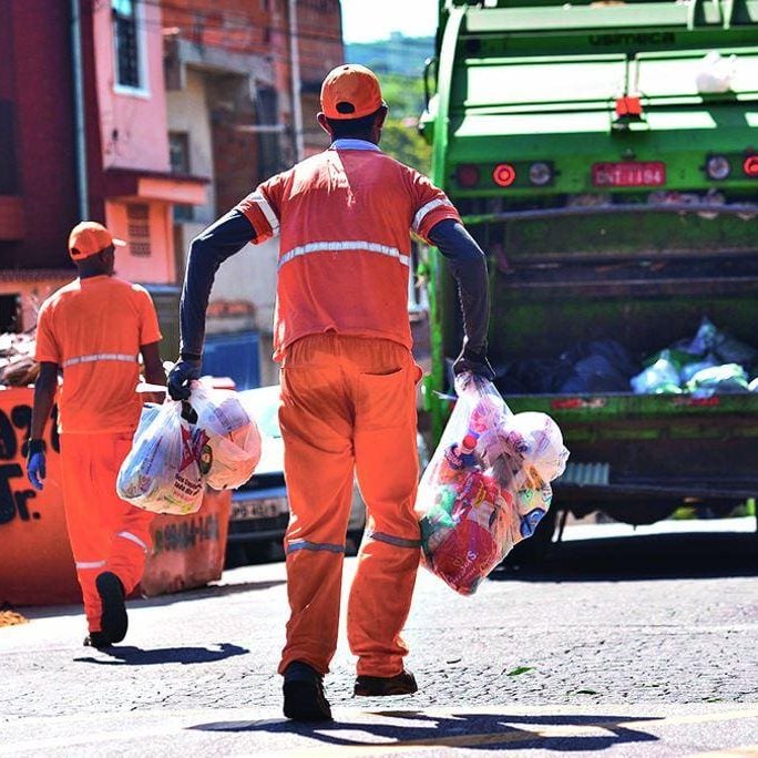 République tweet media