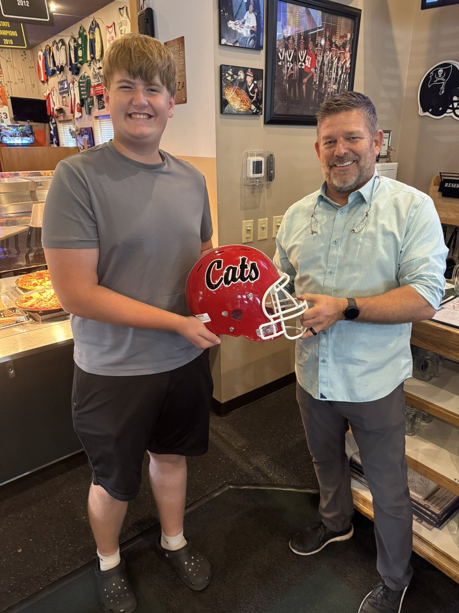 Zac Stewart (@zacstewart2010) on Twitter photo Getting South up on the wall. Thanks Chet & Matt’s Pizza!! <a href="/WSHSWildcatsFB/">WSHS Football</a> #cedarpoint #chetandmatts Getting South up on the wall. Thanks Chet & Matt’s Pizza!! <a href="/WSHSWildcatsFB/">WSHS Football</a> #cedarpoint #chetandmatts