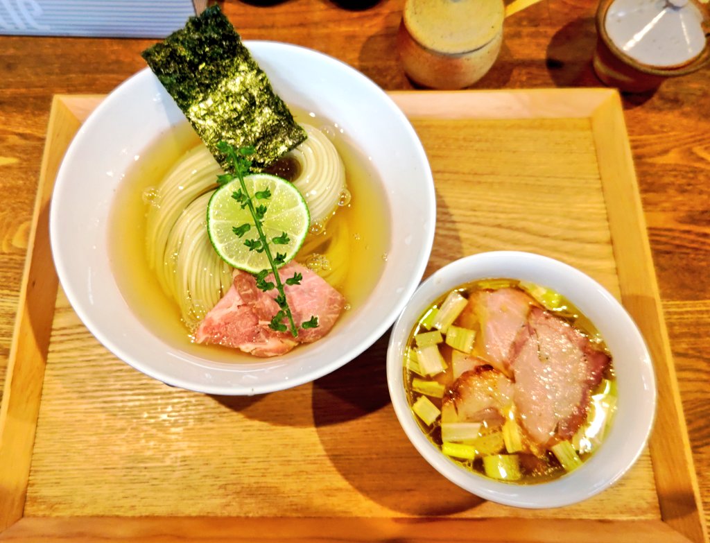 YOKOKURA STOREHOUSE🍜栃木小山

昆布水のつけ麺塩大味玉

火曜夜の定期訪問

醤油食べようかなと思ってたら塩にしてた……😆
生きてりゃ色んなことがありますね🤭
ご馳走様でした