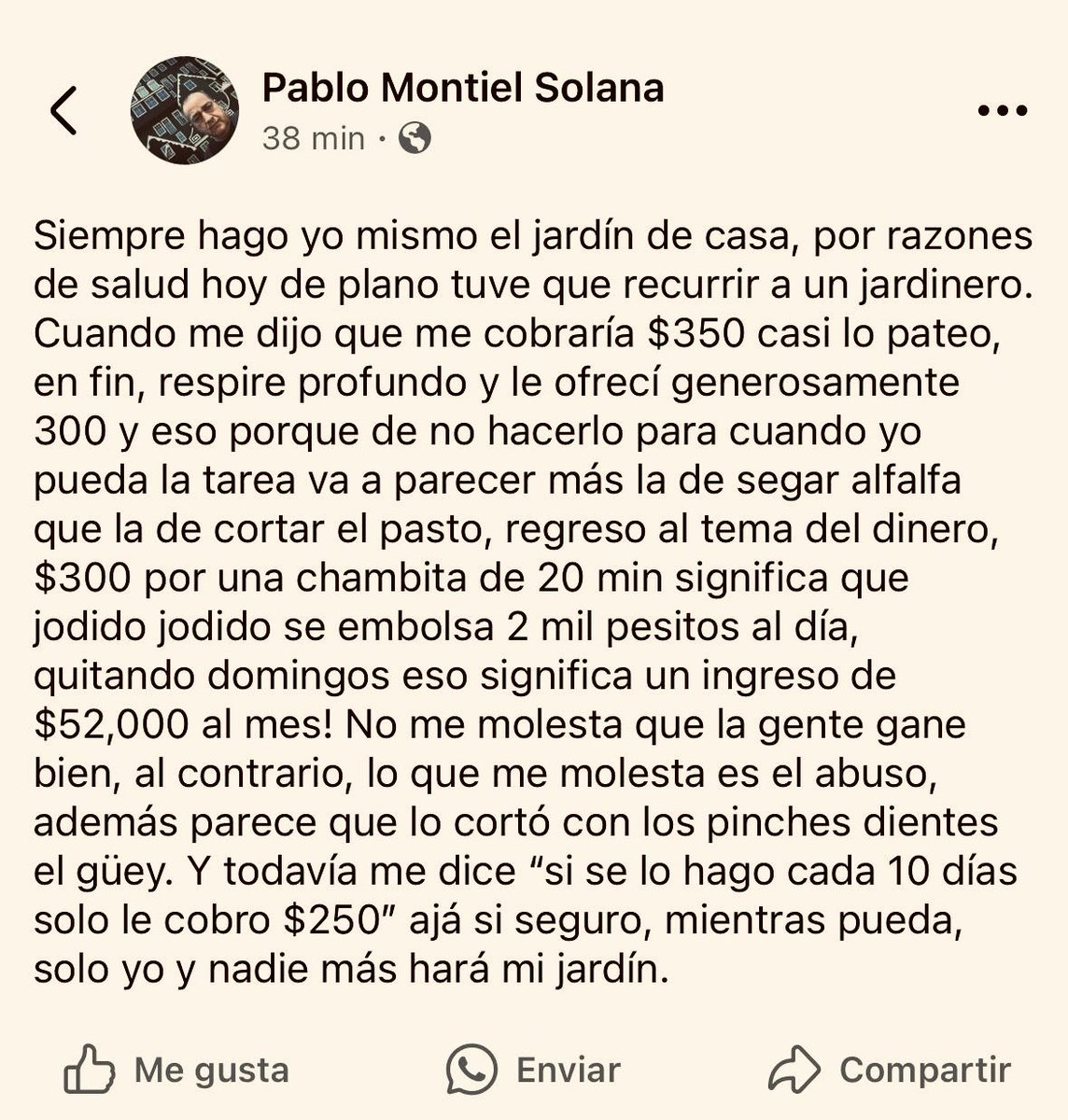CapitalPueblaMx's tweet photo. 😡 Cuando les pregunten por la definición de miserable, muestren esta imagen.
Pablo Montiel ha sido diputado, vocero y burócrata, pero le molesta ❌ que los poblanos ganen bien.
Usted no puede ganar 2 mil pesos al mes “por una chambita” porque el panista se enoja. https://t.co/vIuVCIBRq8