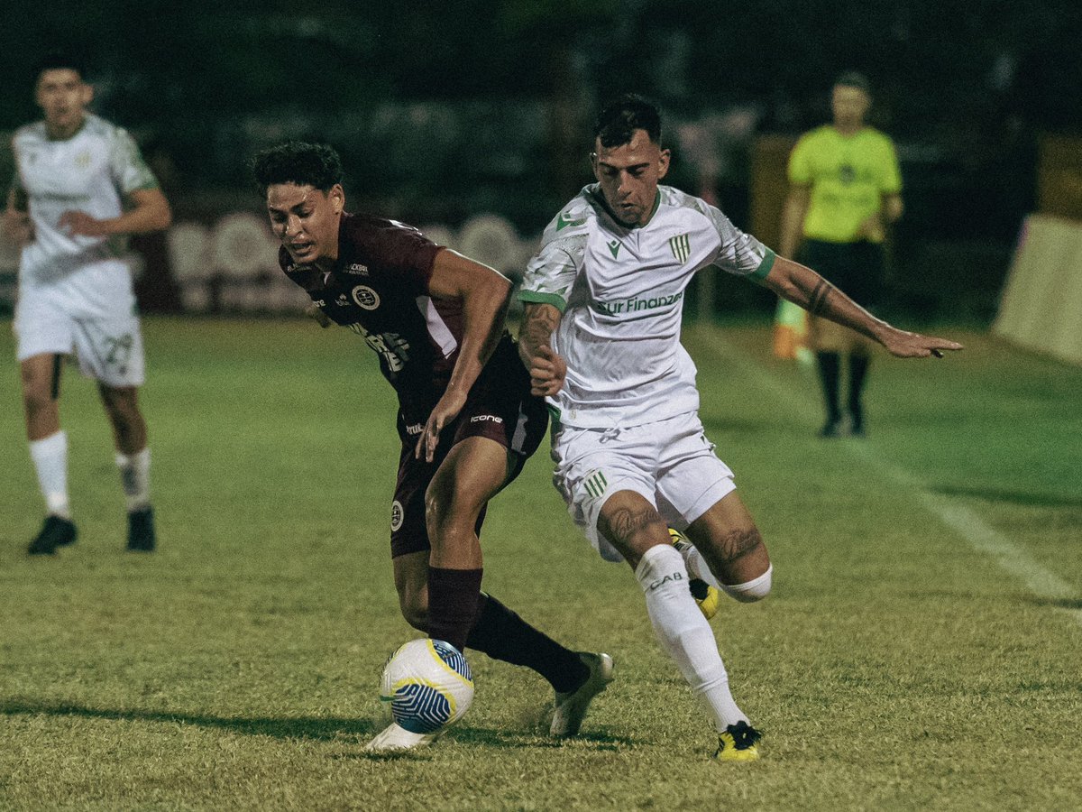 ¡Ganó #Banfield! 💚

Con gol de Tomás Adoryan, el Taladro superó 1-0 a Desportiva Ferroviária por la Vitória Cup.

#EnBanfieldJugamosTodos 🇳🇬