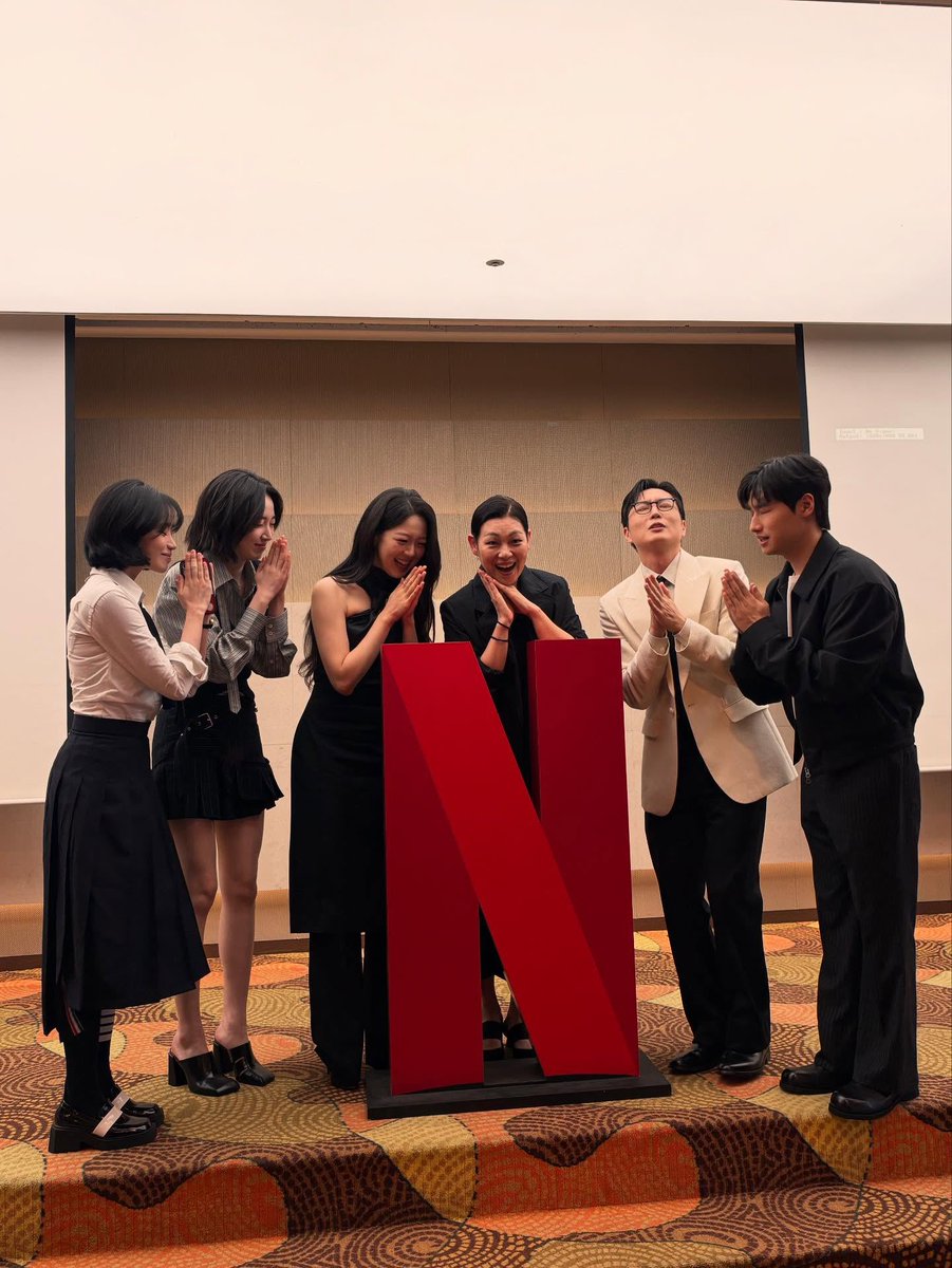 250703 배우 이다윗 인스타그램
오징어게임 퍼레이드 원지안

instagram.com/p/DLnLTCyh1n-/