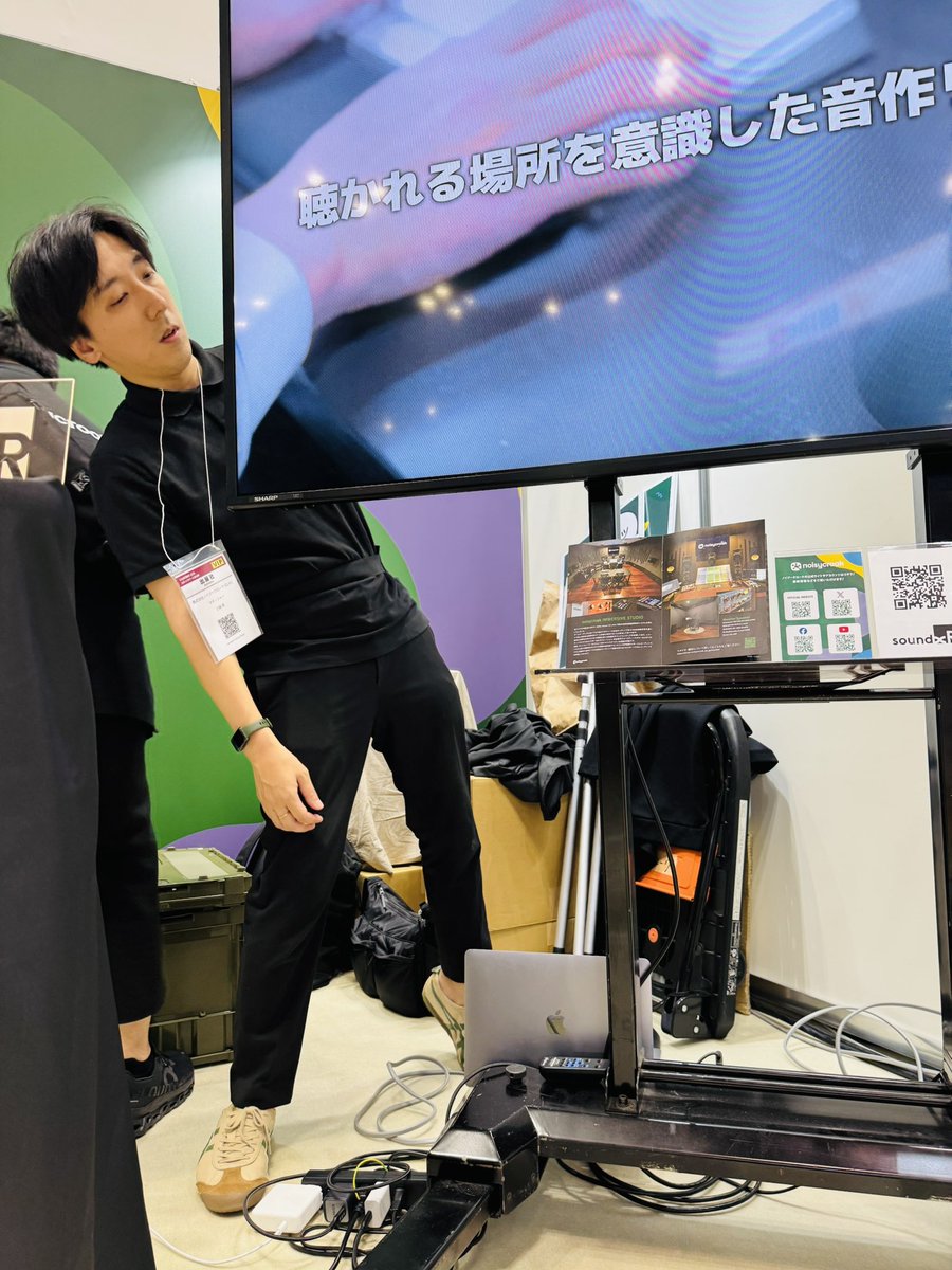 HidekiSakamoto's tweet image. XR・メタバース総合展2日目は会社紹介ムービーがモニタに映らないトラブルからスタート!
会社から持参したPCに問題がありました。
開場1分前に無事解決!ふー…。
本日もよろしくお願いします!
※ノイジークロークのブースは21-61です
#XR総合展
#メタバース総合展
#イマーシブオーディオ