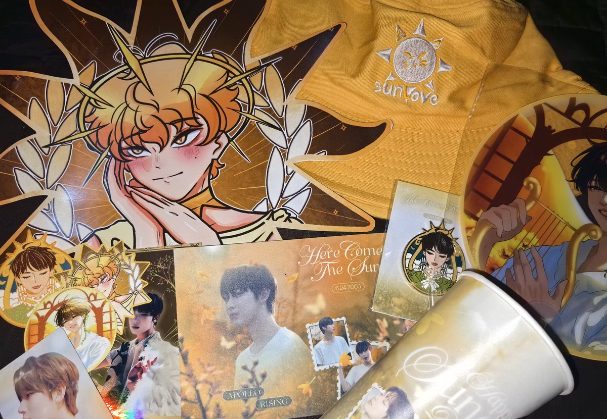 writes4spicyz's tweet photo. ngayon lang ako nagkaroon ng time to look at everything that i got from #ARHCTS 🥺

the kit is super duper pretty huhuhu absolutely in love!! plus i got so many freebies from baragis ackk thank you!!

thank you admins for choosing SpicyzPH to collab with you for this event 💛 https://t.co/UTKpPABizx