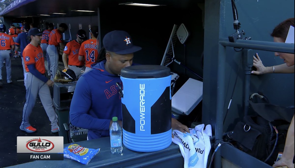 🚂 Scott (@heyyyscott) on Twitter photo 