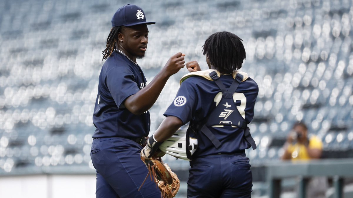 History and heart were on full display at this year’s Double Duty Classic ⚾️🌟