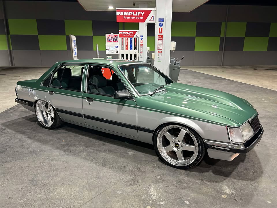 TempeTyres's tweet image. mini tubbed 9” VH SLE 👌🏻🔥 CA5SAR

Owner: @dcassar2

#vhsle #vhcommodore #minitubbed #tubbed #holden #holdencommdore #oldschool #simmonswheels #simmonsaustralia