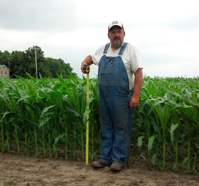 “Knee high by the Fourth of July” 

Midwesterners: step your crop game up 😂