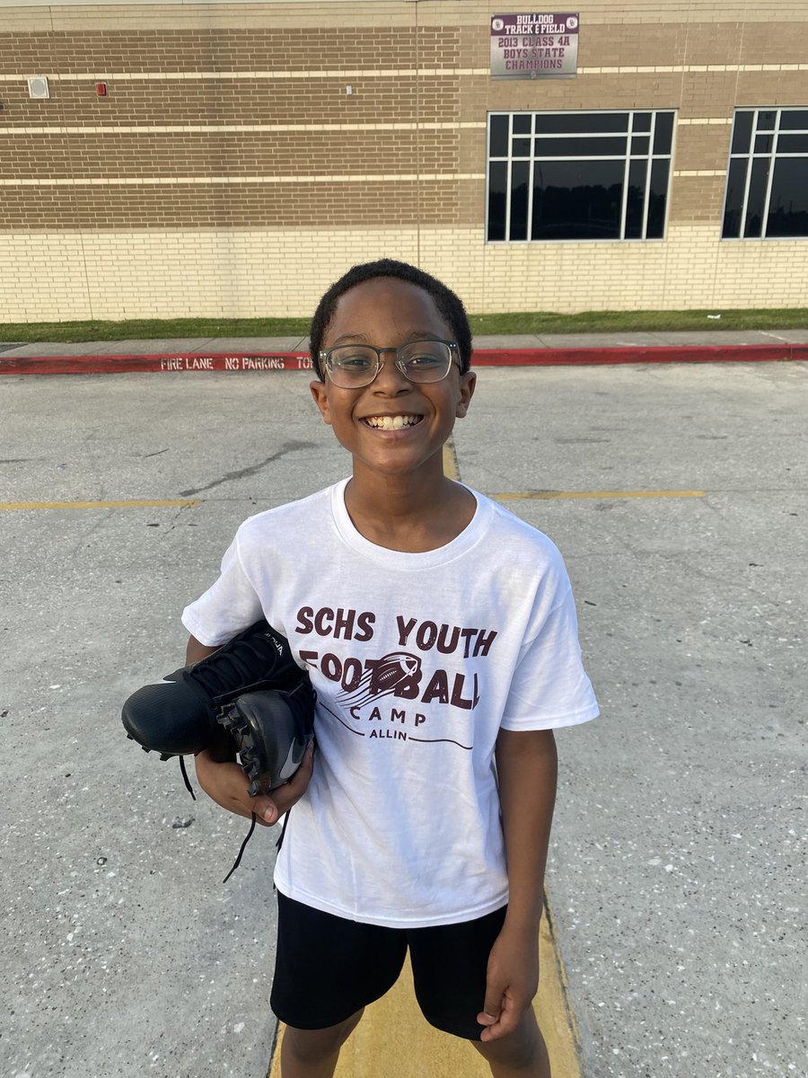 CoachCReid's tweet image. My boy Easy missed @FootballHumble Camp a month ago with a broken finger. Huge shout-out to @CoachKRHarrison for welcoming him to @SC_BulldogFB Camp this week. He had a blast!
@HumbleISD @HumbleISD_Ath
