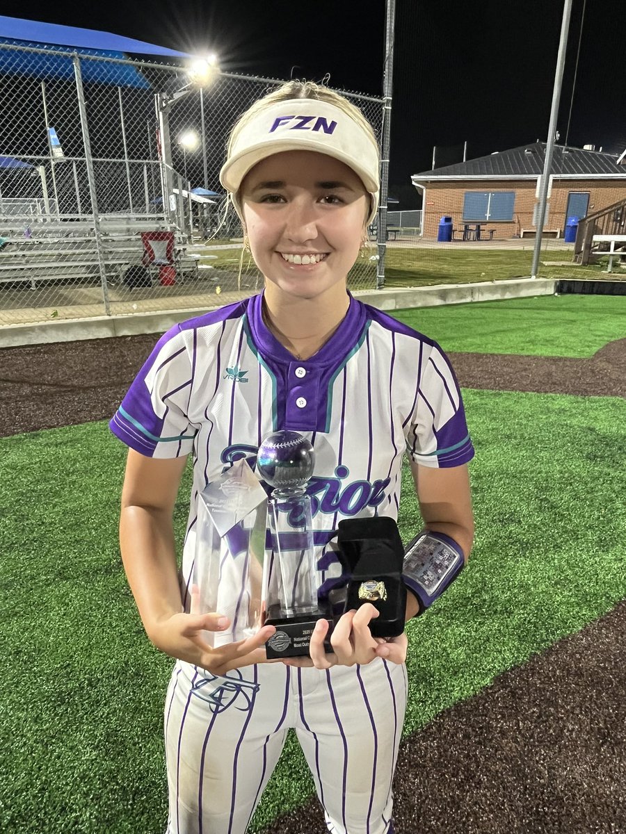 EmrieQuick's tweet image. NATIONAL CHAMPS🥎 
My team got the chance to play up in 18u last week in the USSSA Branson, Missouri Nationals. We went 7-1, winning. I got “most valuable pitcher” &amp;amp; MVP of the tournament at just 15! Can’t wait to keep this season going and seeing what we can do. 
Batting stats: