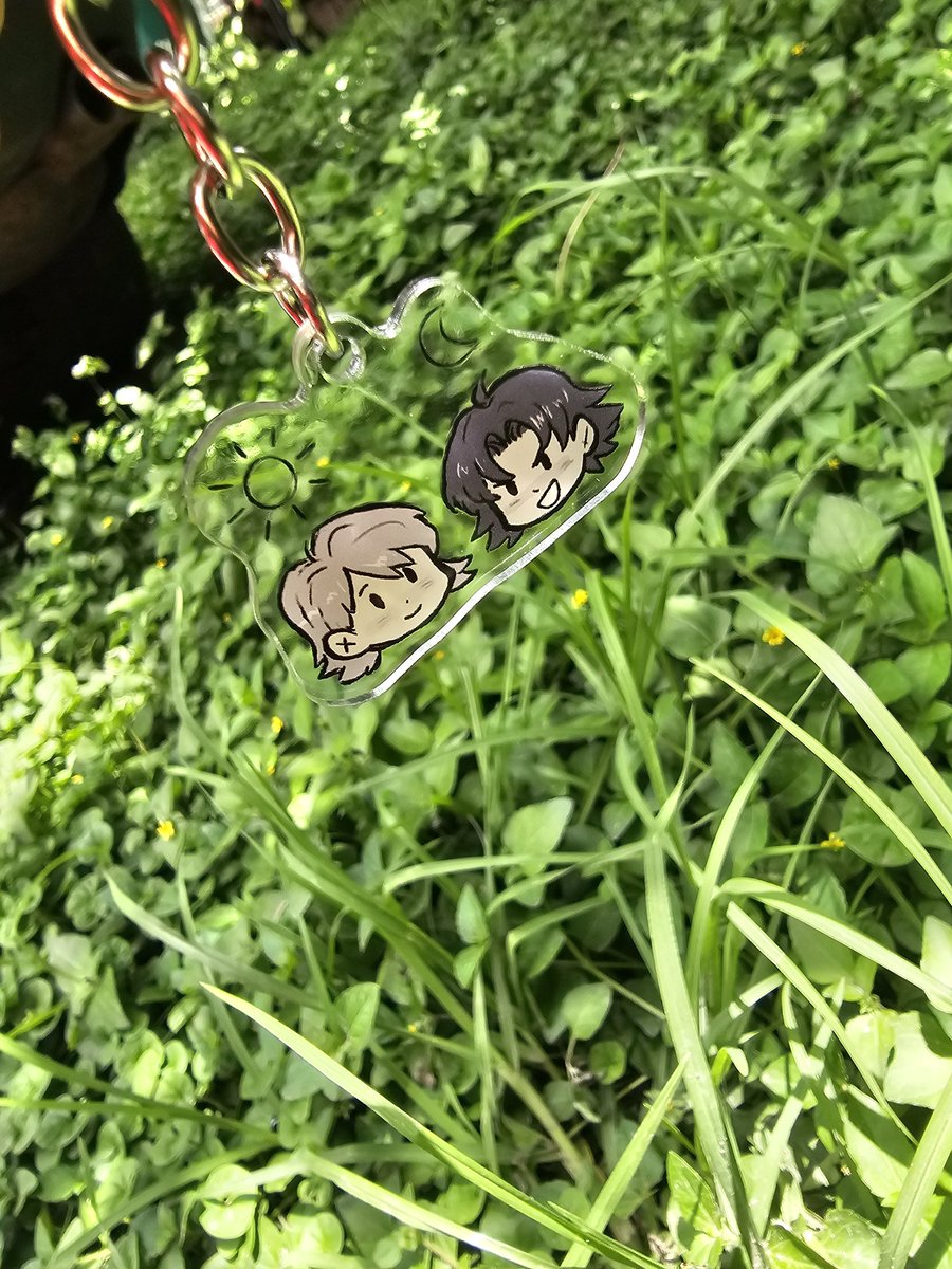 Izuchant's tweet image. βοΈπ
Just look a my baby boys!!!!!! πβ¨οΈ Aaaaaaaaa I'm the happiest person in the world!
I made a mistake with the dimensions. It's so tiny! I added the comparison with my hand and I have very small hands (I'm 1.57 m)
I love it so much! So tiny! πβ€οΈ
Skybridger for the win!