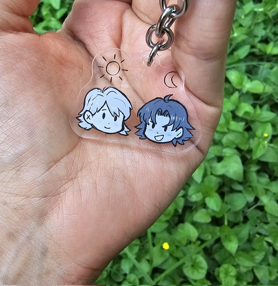 Izuchant's tweet image. βοΈπ
Just look a my baby boys!!!!!! πβ¨οΈ Aaaaaaaaa I'm the happiest person in the world!
I made a mistake with the dimensions. It's so tiny! I added the comparison with my hand and I have very small hands (I'm 1.57 m)
I love it so much! So tiny! πβ€οΈ
Skybridger for the win!