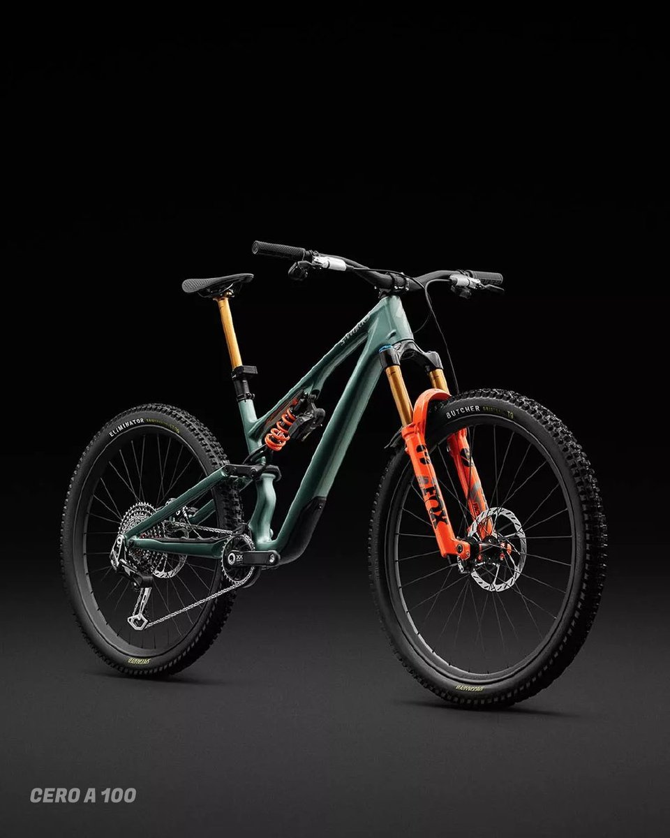 deceroa100mx's tweet image. ¡Subido a la movilidad sostenible! 💪🏻🌎
✨ Facundo Gómez, participante de La Casa de los Famosos 3, es un apasionado del ciclismo de montaña y practica esta actividad con frecuencia. Tal es su fanatismo que, hace un tiempo, adquirió una bicicleta de lujo valuada en 270 mil pesos,…