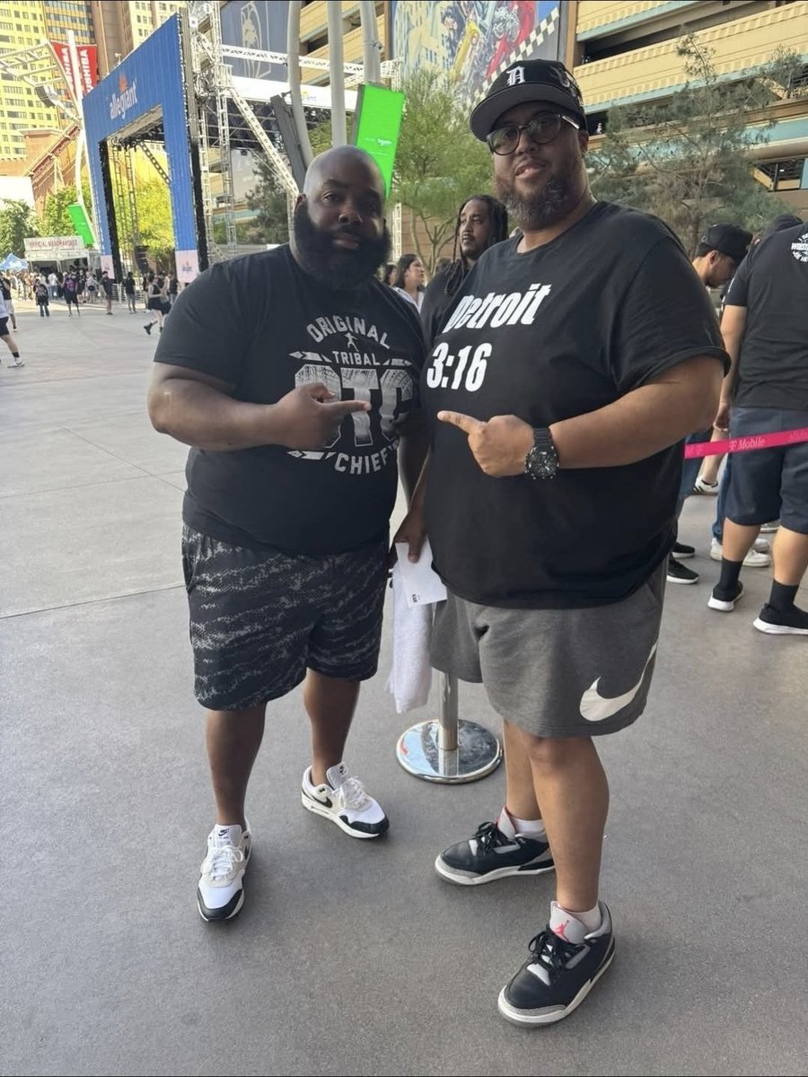 Yes he was a wonderful fella ... we were just kicking it in Vegas Mania weekend ...Rest In Peace my friend 😢😢💔 <a href="/Brasshole81/">Ken Brass</a>