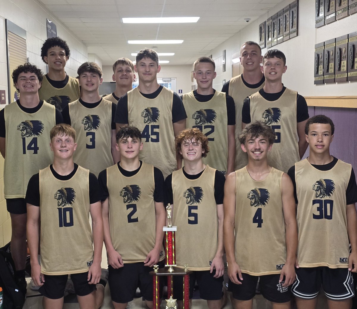Your 2025 Pecatonica/Winnebago Summer League Champions. 
Very proud of the way these guys finished off the grind, but there is still much work to do. 💪