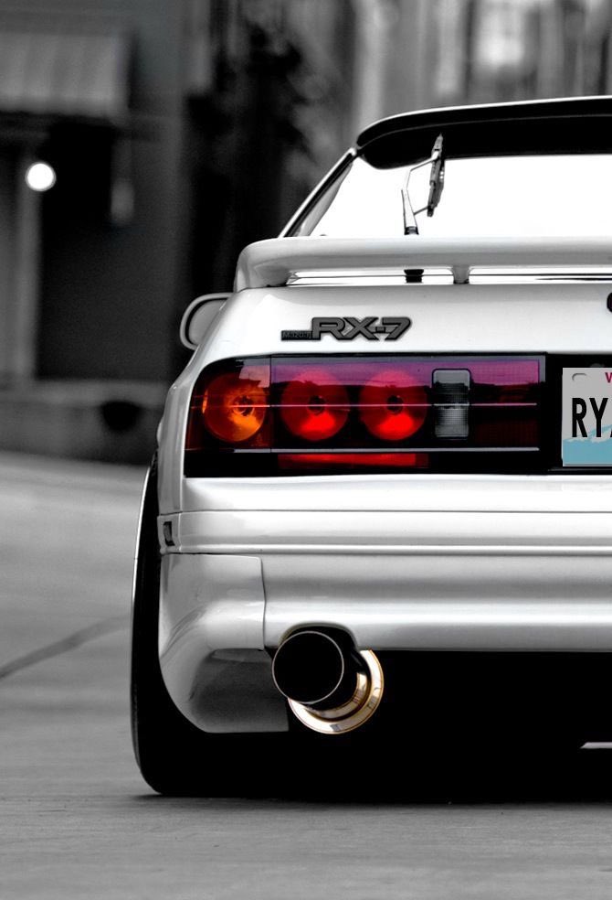 Elevating360's tweet image. The RX-7 FC is the kind of car that doesn’t ask for attention — it earns it.
Lightweight, rear-wheel drive, and a rotary engine that rewards the brave. It’s not for everyone. That’s exactly the point.
#RX7FC #JDMClassic #RotaryLife