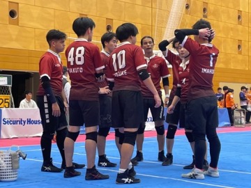 ＼少人数サークル、超あったかい説🔥／
真面目に、しかし楽しくカバディに取り組むサークルです(6/27公開)

🔗waseda.jp/inst/weekly/ne…

カバディ同好会<a href="/wasedamonsters/">早稲田カバディ/WASEDA MONSTERS</a>は、各学年3〜6人ほど！だからこそ、学年関係なく仲が良すぎて、卒業旅行は全学年が参加するそう😆競技も、友情も、全部熱い。