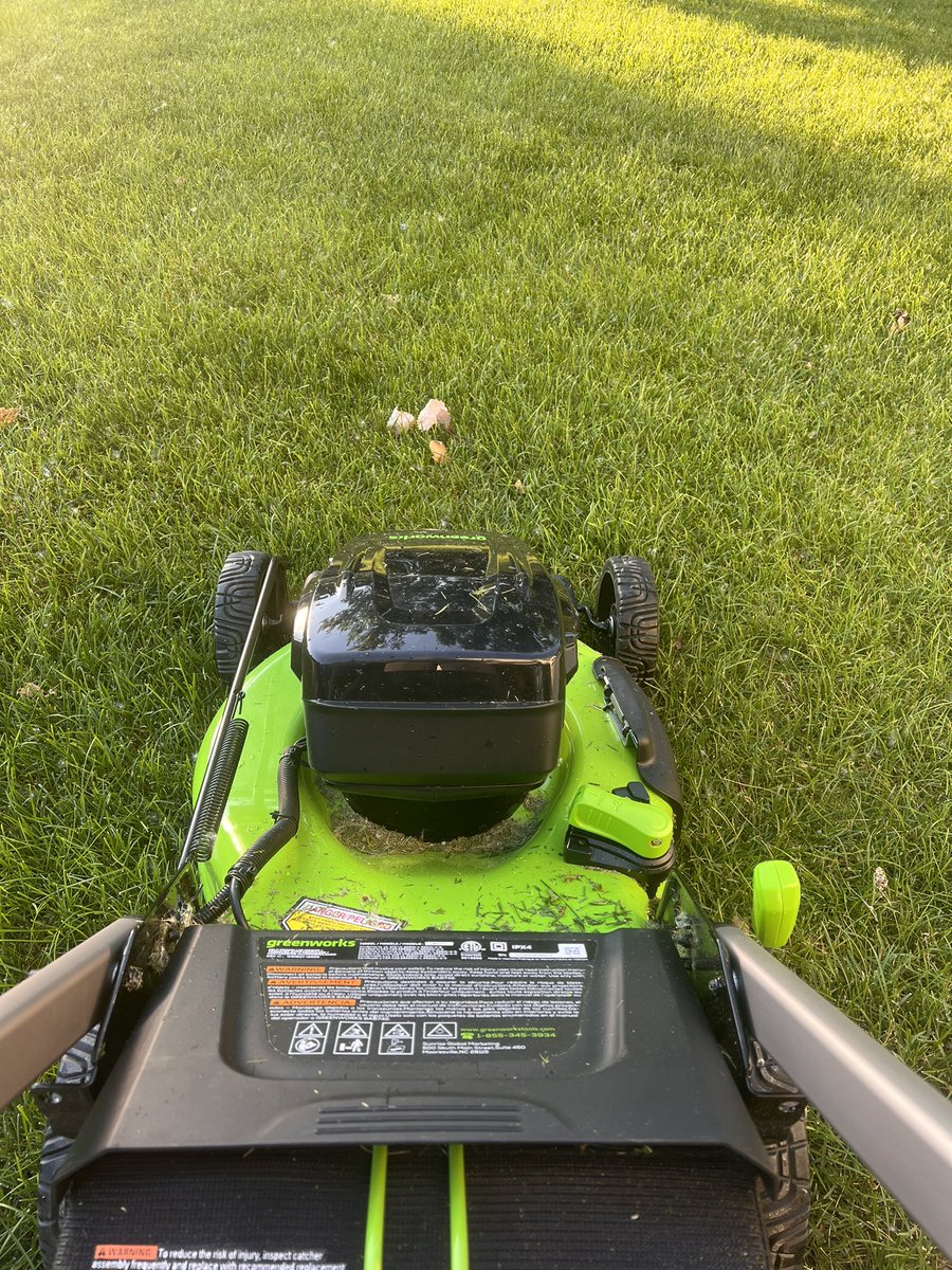 MyersVote's tweet image. Made the investment for the future. #yourbackyard #mowing #listening #togetherwecan #carbonfree