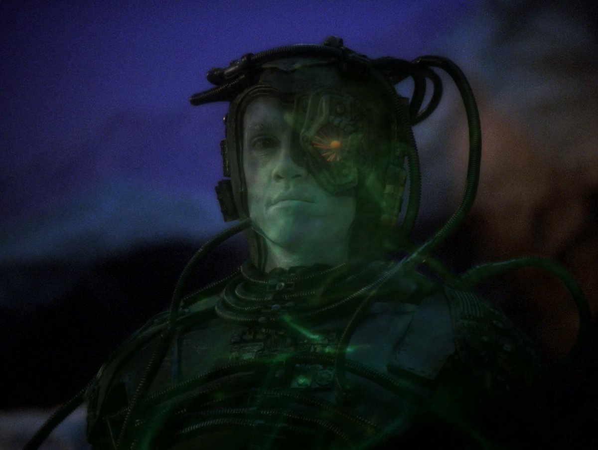 JanelleWaz's tweet photo. That final look at Geordi.
Shame that Hugh's next appearance was Descent. #TNG #IBorg #allstartrek https://t.co/YG5NkqHRMa