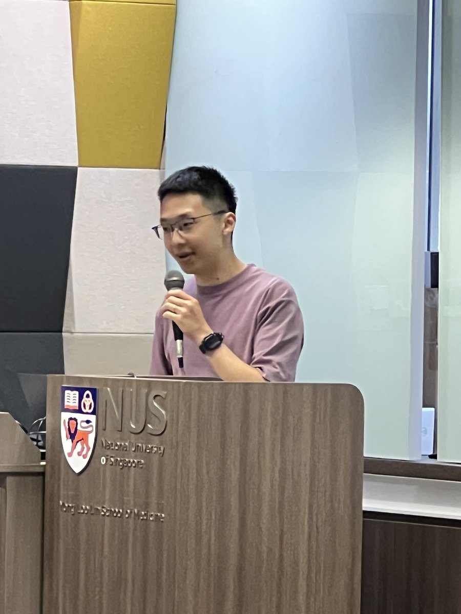 A talk by Ms Lee Shuying, from the Microscopy Cluster, on the different modes of LM that can be correlated with EM. We also thank Yang Haonjng from NTU, on presenting his research data.