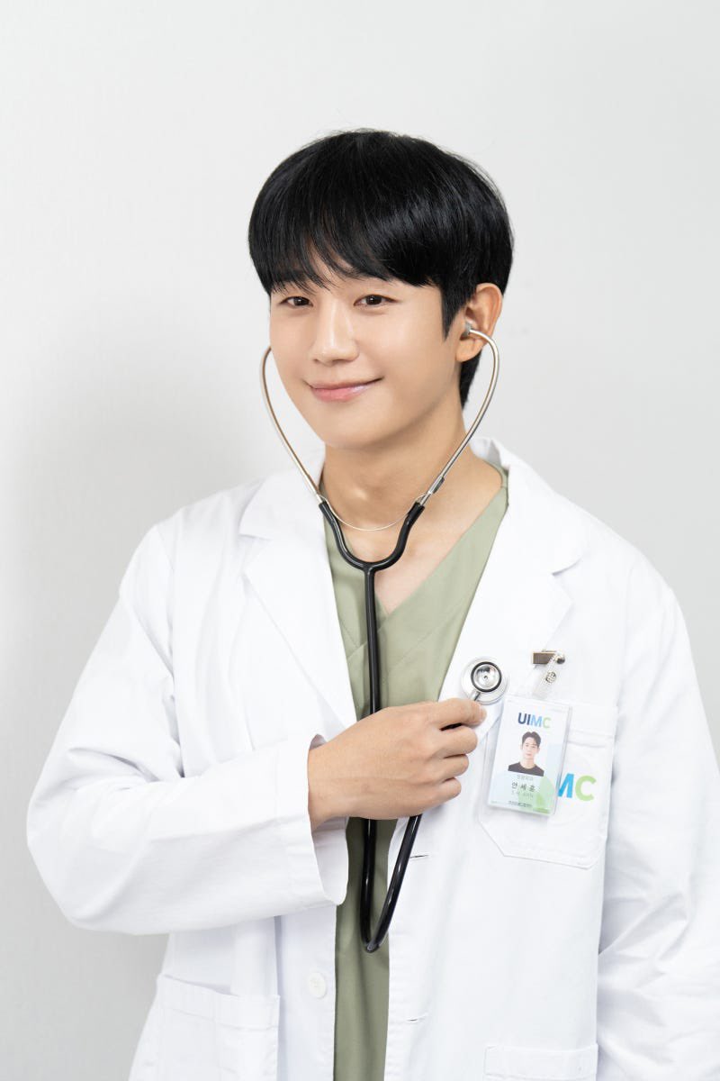 의사역 제대로 보고싶다규🙏

#정해인 #junghaein