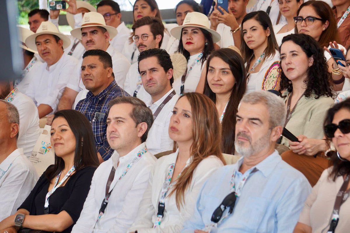 Nuestro DG <a href="/Paoloqb/">Paolo Quadrini</a>, acompañó a <a href="/NestleMX/">Nestlé México</a> en la presentación de su Informe de #CreaciondeValorCompartido. Felicidades a todo su equipo por impulsar acciones de impacto positivo en comunidades y en el medio ambiente. ¡Gracias por la invitación!  #NestléMéxico #Chiapas