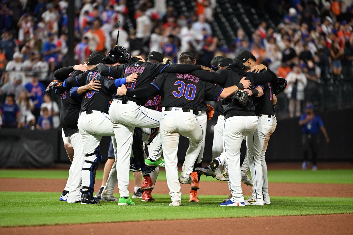 Back in the New York groove. #MetsWin #LGM
